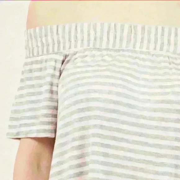 Modcloth off the shoulder blouse Size XS - Picture 3 of 10